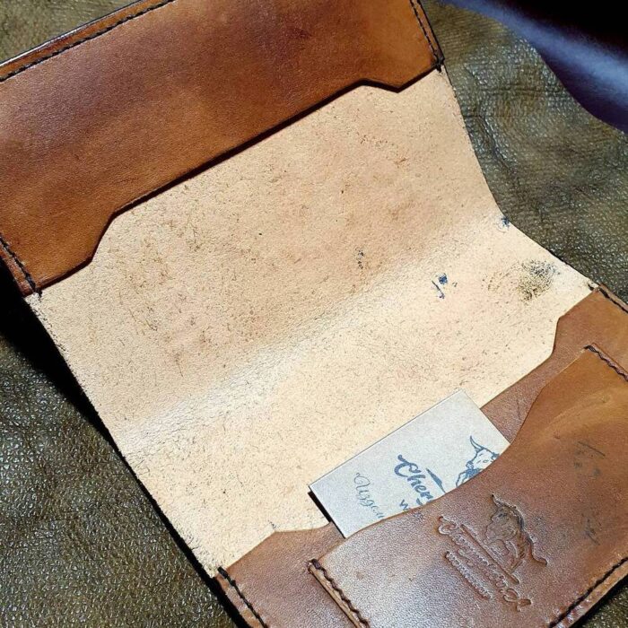 Passport cover "Classic" Chernyshev`A WORKSHOP Изделия из кожи ручной работы, сделано с душой Автор: Чернышёв Андрей, г. Смоленск Магазин: https://marketcraft.ru/Chernyshev`A