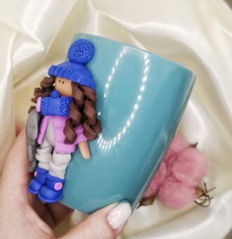 kruzhka "devchushka kucheryashka" Polymer World shop Изделия из полимерной глины с частичкой моей души Автор: Бронислава Коновалова г. Новосибирск Магазин: https://marketcraft.ru/store/polymer-world-shop