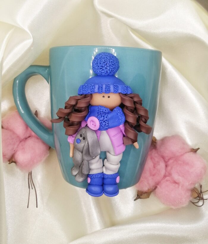 kruzhka "devchushka kucheryashka" Polymer World shop Изделия из полимерной глины с частичкой моей души Автор: Бронислава Коновалова г. Новосибирск Магазин: https://marketcraft.ru/store/polymer-world-shop