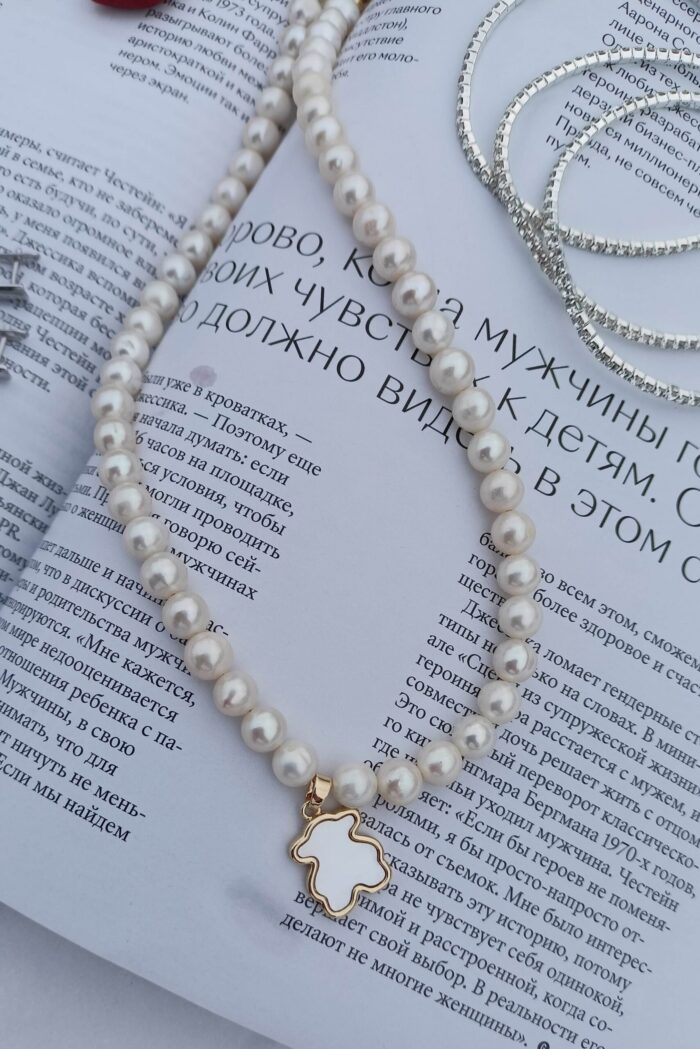 Kolye-choker iz zhemchuga s podveskoy "Mishka" elna.jewelry Украшения ручной работы с натуральными камнями Автор: Елена Алешкова.