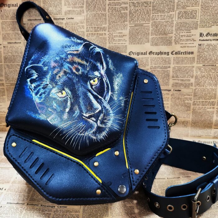 Sumka sling «Pantera» Автор: Дмитрий Девятых, г. Екатеринбург Магазин: https://marketcraft.ru/exclusive_steampunk