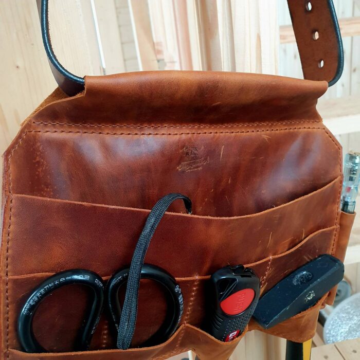 Tool bag "Builder" Chernyshev`A WORKSHOP Изделия из кожи ручной работы, сделано с душой Автор: Чернышёв Андрей, г. Смоленск Магазин: https://marketcraft.ru/Chernyshev`A