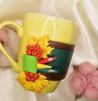 kruzhka "shkolnaya pora" Polymer World shop Изделия из полимерной глины с частичкой моей души Автор: Бронислава Коновалова г. Новосибирск Магазин: https://marketcraft.ru/store/polymer-world-shop