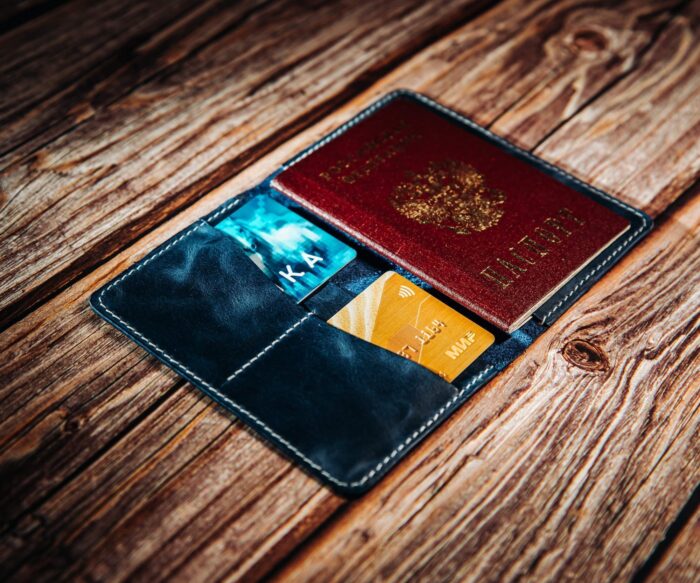 SoseDKrafT,Эксклюзивные изделия из натуральной кожи ручной работы. Мы с удовольствием воплотим Ваши самые смелые идеи в изделиях из кожи. Вместе с Вами мы создадим изделие, которое будет только у Вас!https://marketcraft.ru/store/sosedkraft