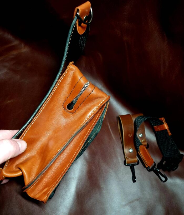 Hip bag "Biker" Chernyshev`A WORKSHOP Изделия из кожи ручной работы, сделано с душой Автор: Чернышёв Андрей, г. Смоленск Магазин: https://marketcraft.ru/Chernyshev`A