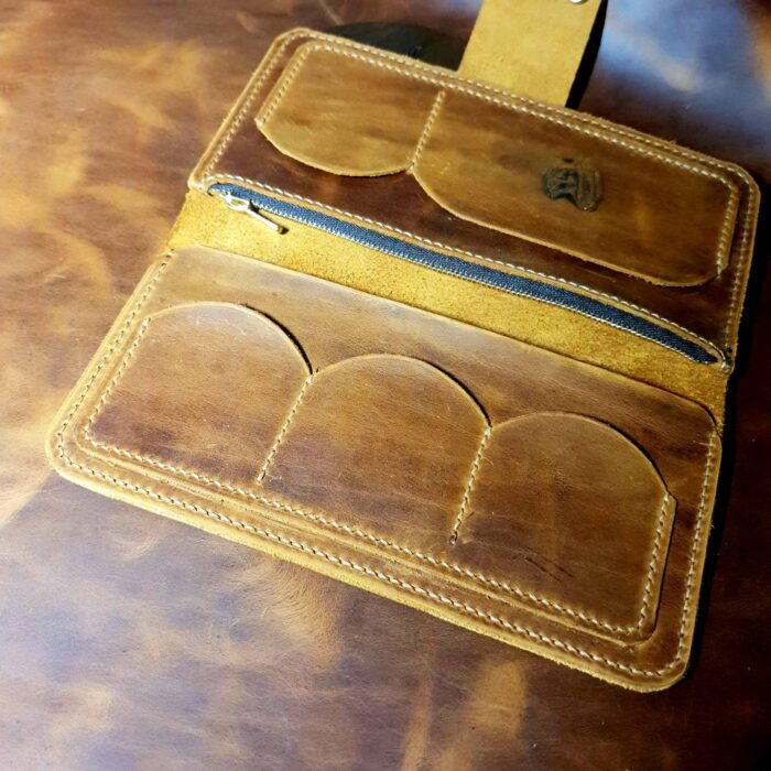 Longer wallet "Classic" Chernyshev`A WORKSHOP Изделия из кожи ручной работы, сделано с душой Автор: Чернышёв Андрей, г. Смоленск Магазин: https://marketcraft.ru/Chernyshev`A