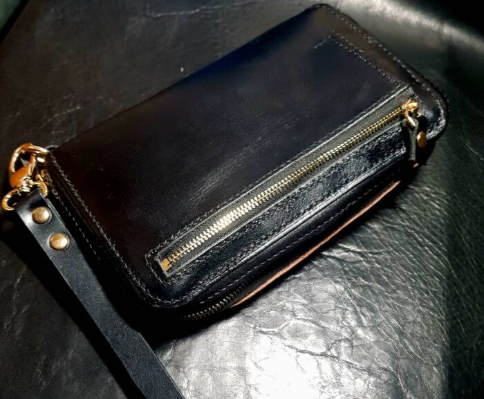 Zipper wallet "Big" Chernyshev`A WORKSHOP Изделия из кожи ручной работы, сделано с душой Автор: Чернышёв Андрей, г. Смоленск Магазин: https://marketcraft.ru/Chernyshev`A