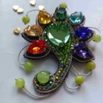 Seven-color brooch Brosh_from_Lady_Si Бижутерия и аксессуары ручной работы из бисера и натуральных камней Автор: Стёпкина Ирина, г. Краснодар