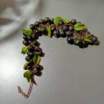 браслеты с ягодами морошки и смородины — изображение 2