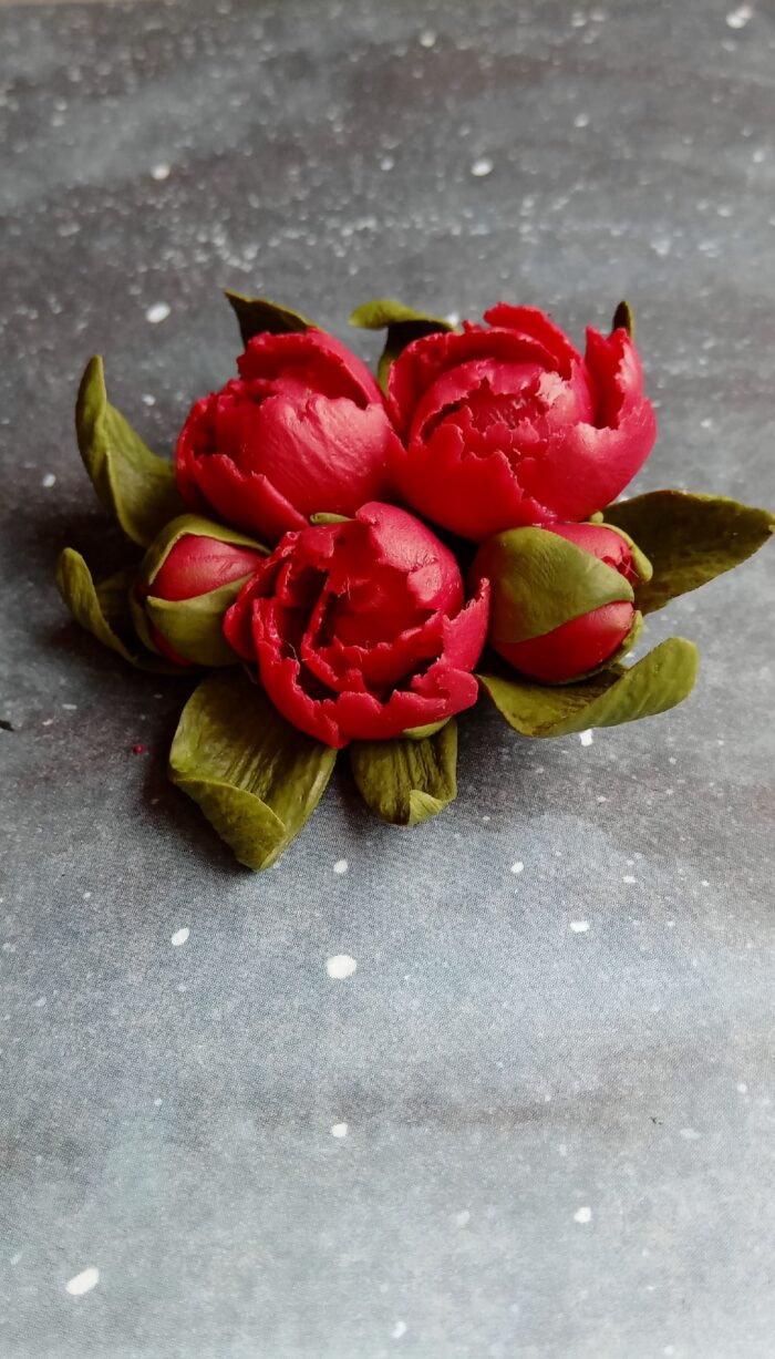 брошь с пионами — изображение 7