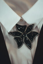 Брошь Цветок ассиметричный — изображение 2