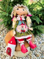 Текстильная интерьерная куколка.