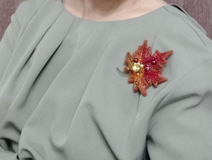 Брошь Кленовый лист — изображение 2