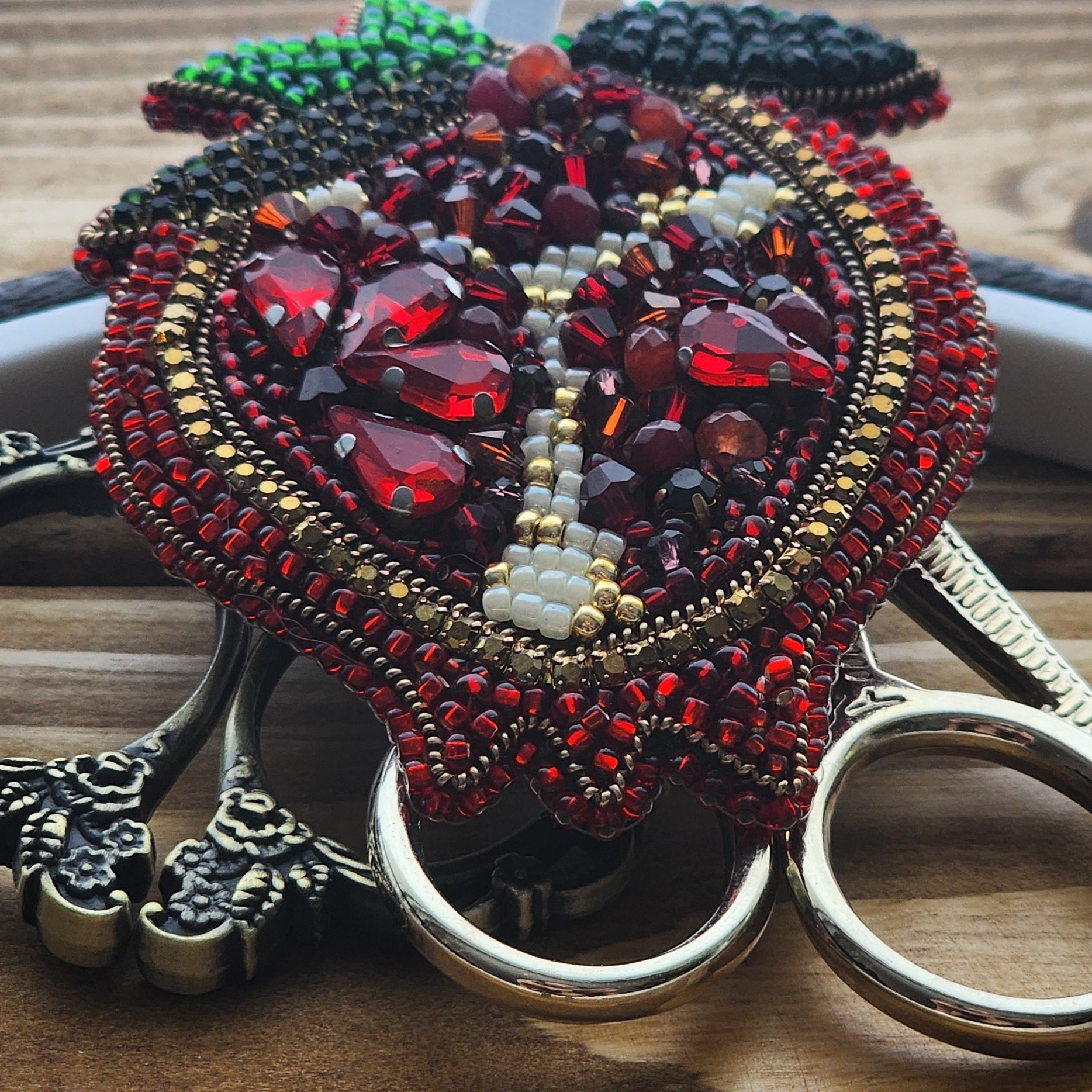 20240316_111355 Брошь "Гранат" — изображение 1