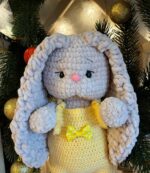 Зайка плюшевая