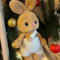 Зайка плюшевый