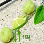 Удлиненные серьги с малиной из полимерной глины – это уникальное украшение, которое станет ярким акцентом в вашем образе.