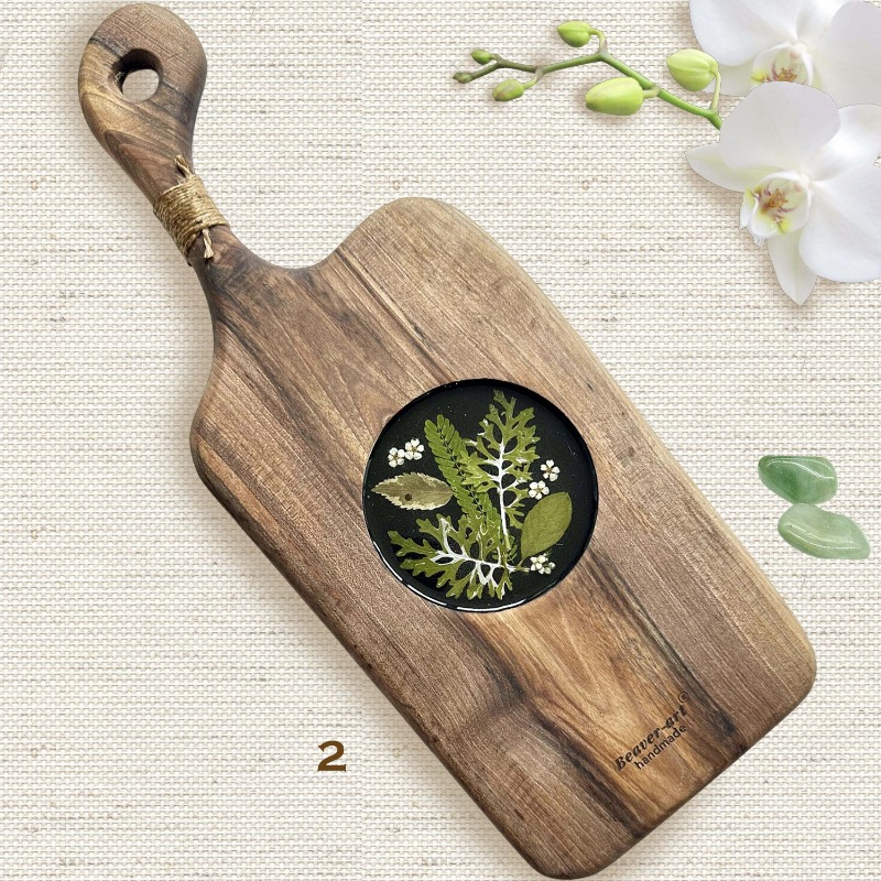 6- 42х16-28-2900 (1) Доска из ореха с декором — изображение 1