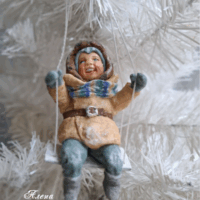 Ватная игрушка "Счастье на качелях" Интерьерная декоративная игрушка, елочное украшение