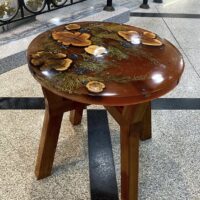 Стол из эпоксидной смолы