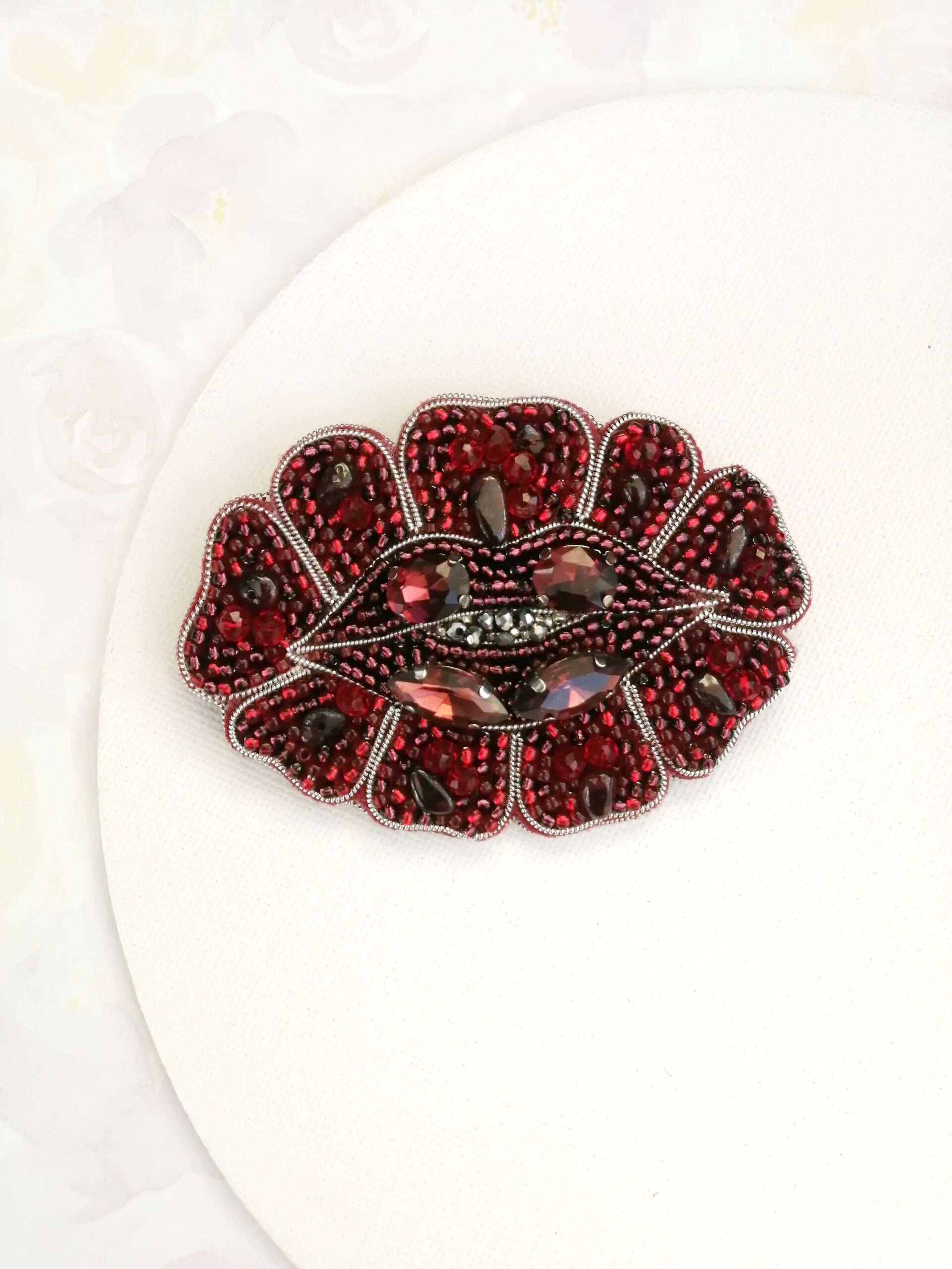 IMG_20210928_151820-01 Брошь Губы-цветок — изображение 1