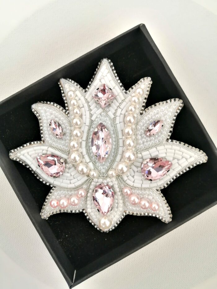 Брошь Лотос — изображение 2