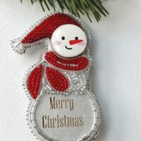 Брошь Снеговик