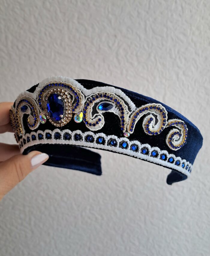 Кокошник ручной работы из бархата, венец в русском стиле — изображение 5
