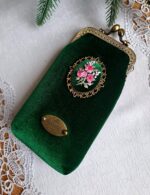 Футляр для очков на фермуаре с вышивкой, очечник в винтажном стиле