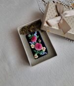 Кулон на цепочке с ручной объемной вышивкой — изображение 2