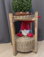 Столик из лозы