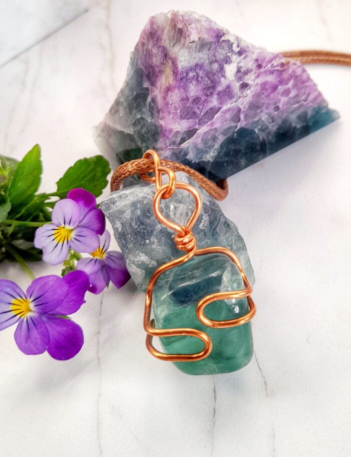 Кулоны с зеленым флюоритом: "Нежность сердца", "Глаз дракона", "Мятный леденец". — изображение 3