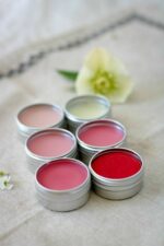 Бальзамы для губ из натурального воска — нежный уход каждый день