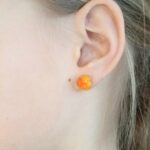 Серьги-гвоздики с морошкой — изображение 5