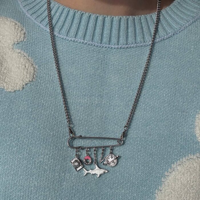 Универсальное украшение - трансформер для разной(го) тебя.