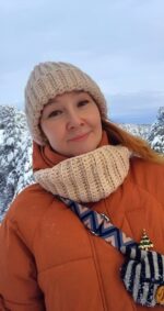 Шапка с отворотом зимняя, женская, крючком крупной вязкой — изображение 9