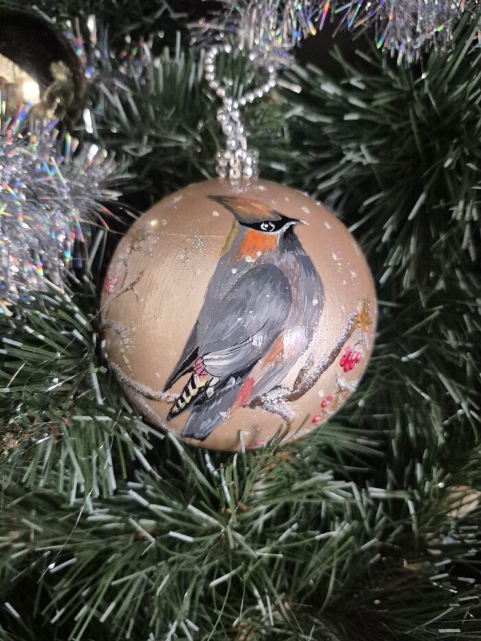 Ёлочная игрушка новогодний шар "Свиристели" — изображение 2