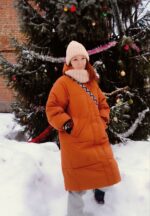 Шапка с отворотом зимняя, женская, крючком крупной вязкой — изображение 8