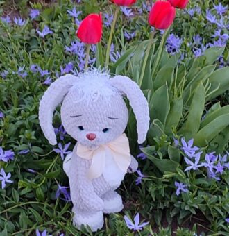 Вязаный зайка "Мартик"