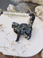 Броши кошки на черном фоне — изображение 6