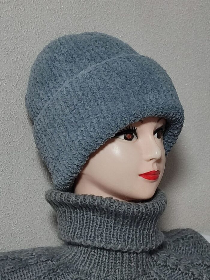 Вязаная шапка с отворотом — изображение 7