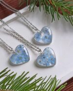 Кулоны с незабудками