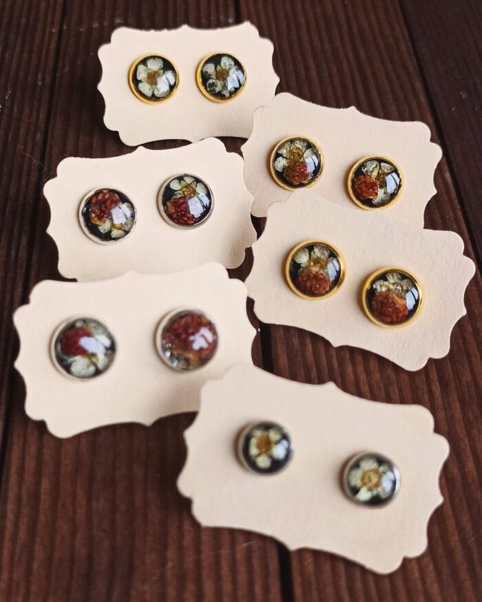 Сережки-гвоздики с земляникой — изображение 2