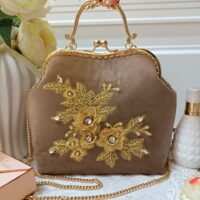 Сумка с дизайнерской вышивкой