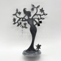 Перед вами изящная подставка для украшений.