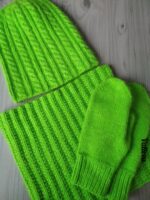 Комплект из трёх предметов шапка+снуд+варежки — изображение 6