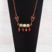 Колье-фермуар с нефритом и сердоликом