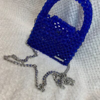 Погрузитесь в атмосферу роскоши и гламура с эксклюзивной сумкой «Венеция», выполненной из сверкающих синих бусин! Этот аксессуар — воплощение элегантности и утончённого вкуса, который станет ярким акцентом в любом образе.