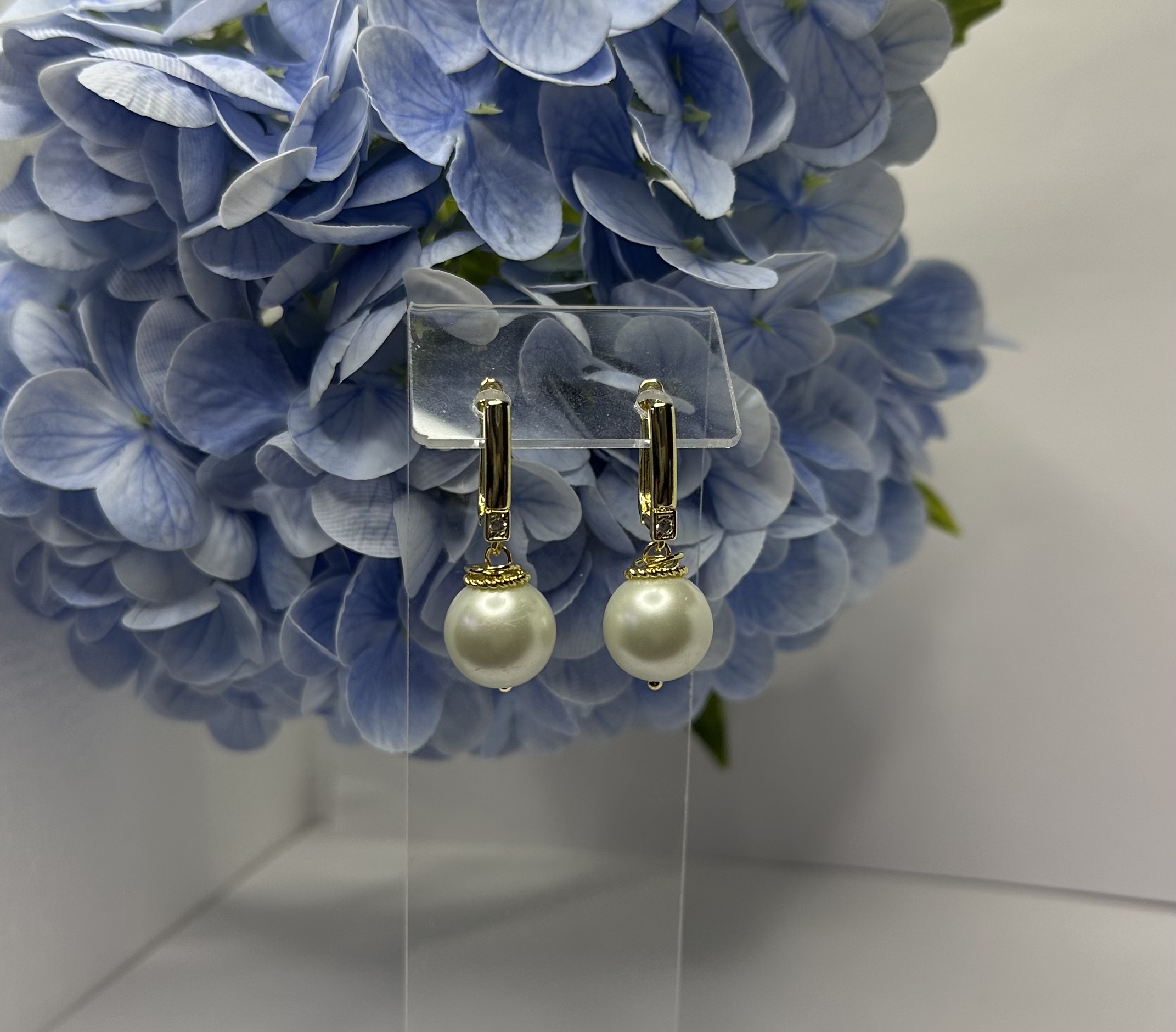 28F1690F-2369-43C5-B27B-DDC8CFA9A68C Классические серьги — изображение 1