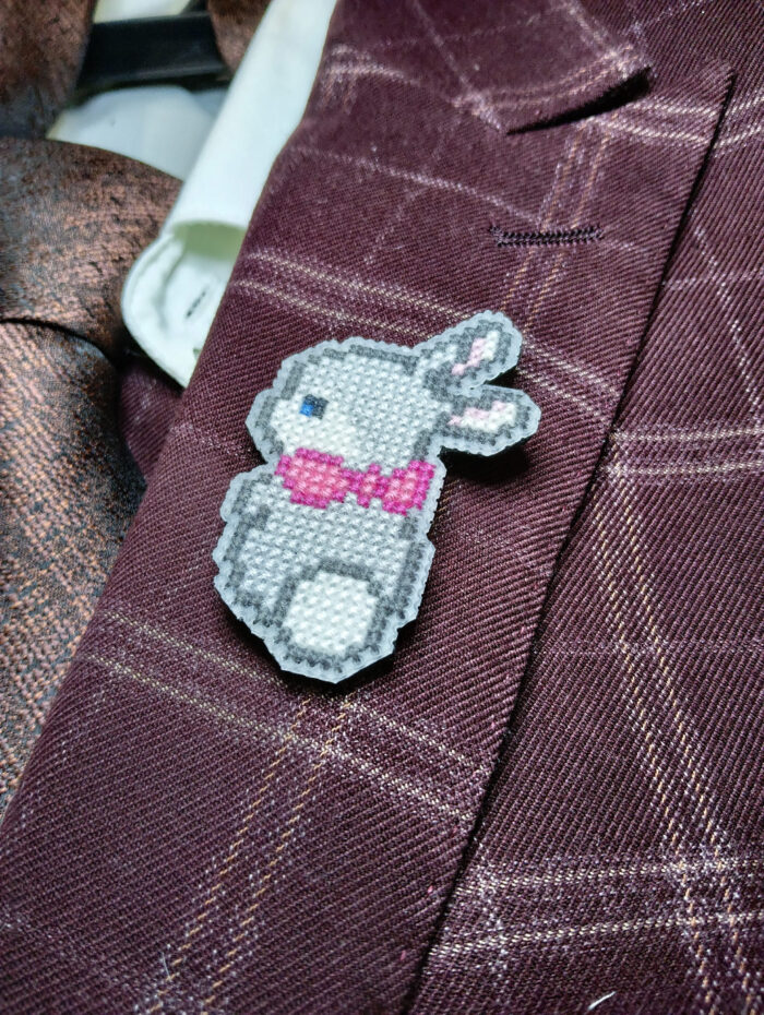 Парные броши «Неразлучники»: два кролика, одна душа. — изображение 6